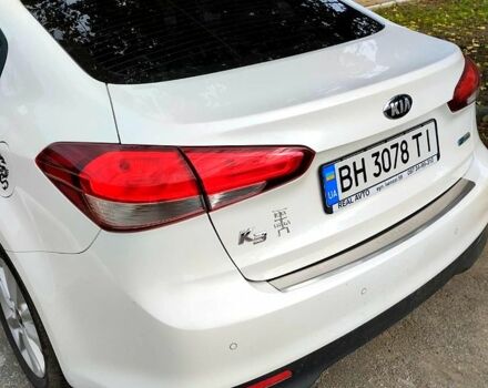 Киа Черато, объемом двигателя 1.6 л и пробегом 128 тыс. км за 13000 $, фото 3 на Automoto.ua