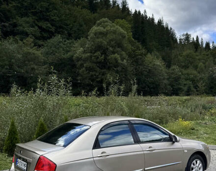 Желтый Киа Черато, объемом двигателя 1.6 л и пробегом 205 тыс. км за 5100 $, фото 2 на Automoto.ua