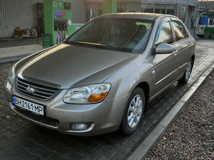 Желтый Киа Черато, объемом двигателя 1.6 л и пробегом 213 тыс. км за 4800 $, фото 1 на Automoto.ua