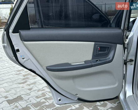 Серый Киа Черато, объемом двигателя 1.6 л и пробегом 177 тыс. км за 4000 $, фото 20 на Automoto.ua