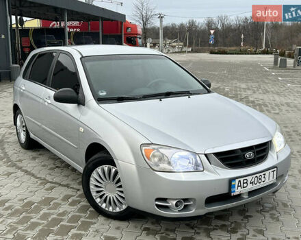 Серый Киа Черато, объемом двигателя 1.6 л и пробегом 177 тыс. км за 4000 $, фото 1 на Automoto.ua