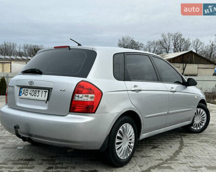 Серый Киа Черато, объемом двигателя 1.6 л и пробегом 177 тыс. км за 4000 $, фото 3 на Automoto.ua