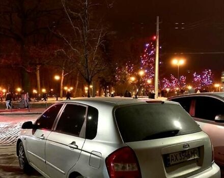 Серый Киа Черато, объемом двигателя 1.6 л и пробегом 190 тыс. км за 3850 $, фото 4 на Automoto.ua