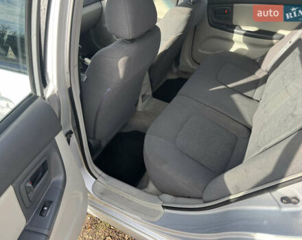 Серый Киа Черато, объемом двигателя 1.49 л и пробегом 257 тыс. км за 4400 $, фото 8 на Automoto.ua