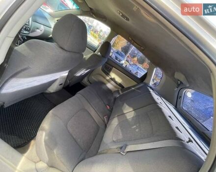 Сірий Кіа Черато, об'ємом двигуна 1.59 л та пробігом 280 тис. км за 3300 $, фото 2 на Automoto.ua