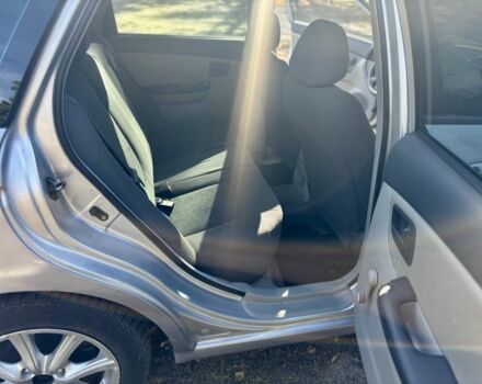 Серый Киа Черато, объемом двигателя 1.6 л и пробегом 221 тыс. км за 3500 $, фото 15 на Automoto.ua