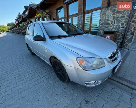 Сірий Кіа Черато, об'ємом двигуна 1.59 л та пробігом 225 тис. км за 2400 $, фото 2 на Automoto.ua