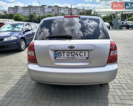 Серый Киа Черато, объемом двигателя 1.6 л и пробегом 256 тыс. км за 5200 $, фото 8 на Automoto.ua