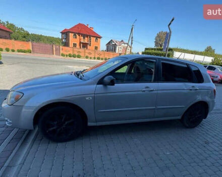 Сірий Кіа Черато, об'ємом двигуна 1.59 л та пробігом 225 тис. км за 2400 $, фото 9 на Automoto.ua