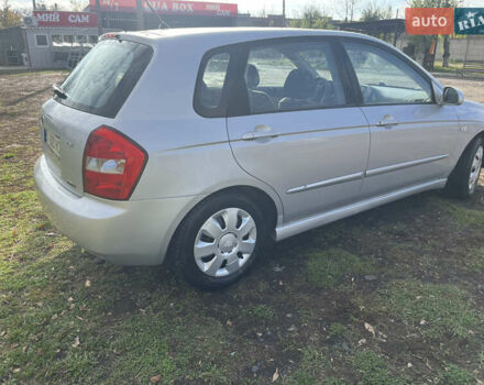 Серый Киа Черато, объемом двигателя 1.49 л и пробегом 257 тыс. км за 4400 $, фото 4 на Automoto.ua