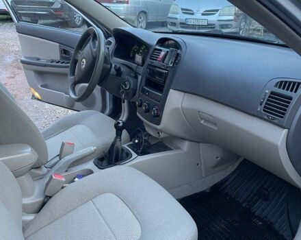 Серый Киа Черато, объемом двигателя 1.5 л и пробегом 204 тыс. км за 3700 $, фото 8 на Automoto.ua