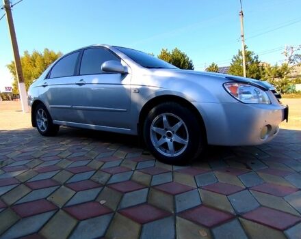 Киа Черато 2004 в Беляевке на Automoto.ua Серый Киа Черато, объемом двигателя 2 л и пробегом 164 тыс. км за 4400 $, фото 5 на Automoto.ua