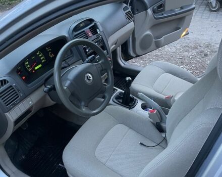 Серый Киа Черато, объемом двигателя 1.5 л и пробегом 204 тыс. км за 3700 $, фото 12 на Automoto.ua