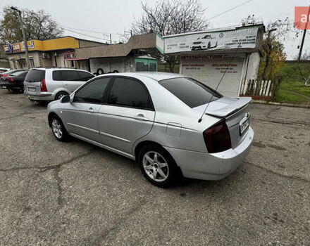 Серый Киа Черато, объемом двигателя 1.98 л и пробегом 166 тыс. км за 4099 $, фото 12 на Automoto.ua