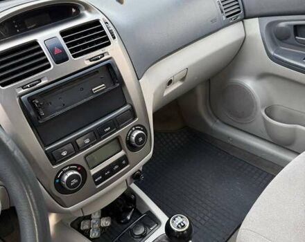 Серый Киа Черато, объемом двигателя 1.6 л и пробегом 178 тыс. км за 2900 $, фото 20 на Automoto.ua