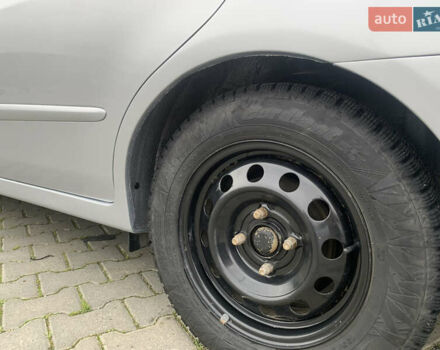 Серый Киа Черато, объемом двигателя 1.59 л и пробегом 240 тыс. км за 4500 $, фото 8 на Automoto.ua