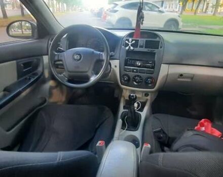 Серый Киа Черато, объемом двигателя 1.6 л и пробегом 267 тыс. км за 4600 $, фото 2 на Automoto.ua