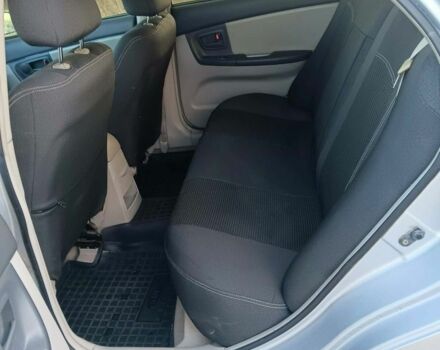 Серый Киа Черато, объемом двигателя 1 л и пробегом 1 тыс. км за 3800 $, фото 7 на Automoto.ua