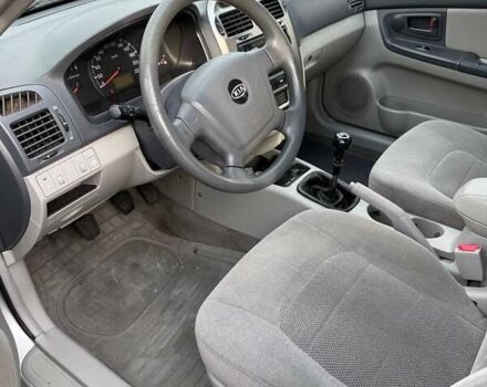 Серый Киа Черато, объемом двигателя 1.6 л и пробегом 178 тыс. км за 2900 $, фото 21 на Automoto.ua