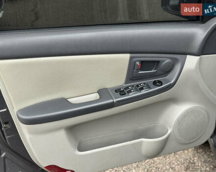 Сірий Кіа Черато, об'ємом двигуна 1.6 л та пробігом 290 тис. км за 3800 $, фото 8 на Automoto.ua