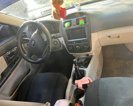 Серый Киа Черато, объемом двигателя 1.6 л и пробегом 300 тыс. км за 4200 $, фото 3 на Automoto.ua