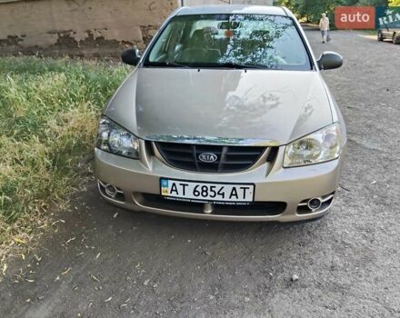 Серый Киа Черато, объемом двигателя 1.6 л и пробегом 89 тыс. км за 2800 $, фото 1 на Automoto.ua