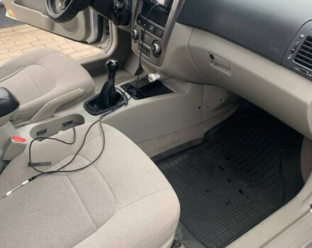 Серый Киа Черато, объемом двигателя 1.98 л и пробегом 250 тыс. км за 3800 $, фото 1 на Automoto.ua