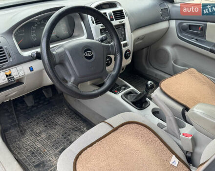 Сірий Кіа Черато, об'ємом двигуна 1.6 л та пробігом 220 тис. км за 2600 $, фото 1 на Automoto.ua