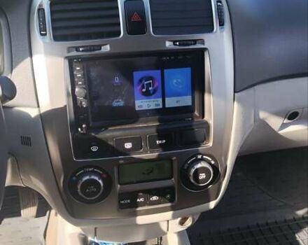 Серый Киа Черато, объемом двигателя 1.98 л и пробегом 255 тыс. км за 4300 $, фото 22 на Automoto.ua