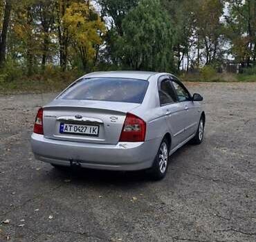 Сірий Кіа Черато, об'ємом двигуна 1.6 л та пробігом 259 тис. км за 4000 $, фото 7 на Automoto.ua