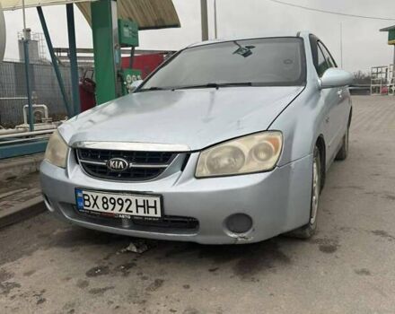 Серый Киа Черато, объемом двигателя 1.98 л и пробегом 200 тыс. км за 3150 $, фото 5 на Automoto.ua