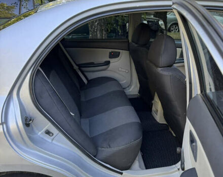 Сірий Кіа Черато, об'ємом двигуна 1.6 л та пробігом 287 тис. км за 3900 $, фото 9 на Automoto.ua