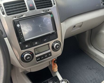 Серый Киа Черато, объемом двигателя 1.6 л и пробегом 320 тыс. км за 4300 $, фото 1 на Automoto.ua