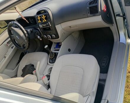 Серый Киа Черато, объемом двигателя 1.6 л и пробегом 185 тыс. км за 4600 $, фото 5 на Automoto.ua