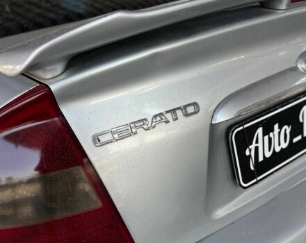 Серый Киа Черато, объемом двигателя 0 л и пробегом 274 тыс. км за 3400 $, фото 5 на Automoto.ua