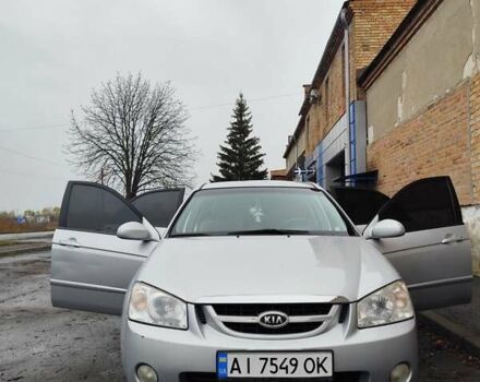 Серый Киа Черато, объемом двигателя 1.6 л и пробегом 200 тыс. км за 3550 $, фото 5 на Automoto.ua