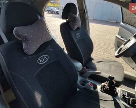 Серый Киа Черато, объемом двигателя 1.98 л и пробегом 255 тыс. км за 4300 $, фото 26 на Automoto.ua