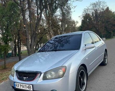 Сірий Кіа Черато, об'ємом двигуна 2 л та пробігом 350 тис. км за 4100 $, фото 4 на Automoto.ua