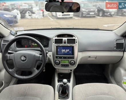 Сірий Кіа Черато, об'ємом двигуна 1.6 л та пробігом 290 тис. км за 3800 $, фото 13 на Automoto.ua