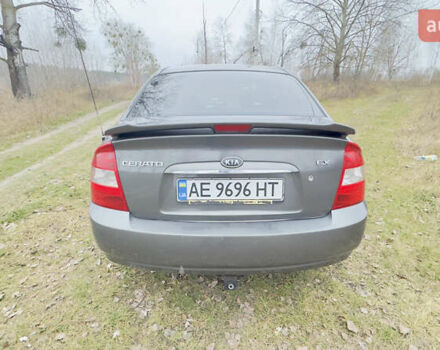 Серый Киа Черато, объемом двигателя 2 л и пробегом 180 тыс. км за 3800 $, фото 1 на Automoto.ua