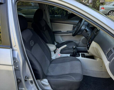 Сірий Кіа Черато, об'ємом двигуна 1.6 л та пробігом 287 тис. км за 3900 $, фото 10 на Automoto.ua