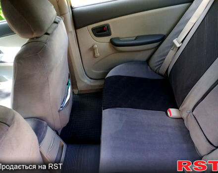 Серый Киа Черато, объемом двигателя 1.6 л и пробегом 300 тыс. км за 3900 $, фото 4 на Automoto.ua