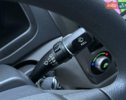 Серый Киа Черато, объемом двигателя 1.98 л и пробегом 213 тыс. км за 4900 $, фото 13 на Automoto.ua