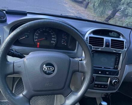 Сірий Кіа Черато, об'ємом двигуна 2 л та пробігом 350 тис. км за 4100 $, фото 4 на Automoto.ua