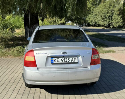 Сірий Кіа Черато, об'ємом двигуна 1.6 л та пробігом 287 тис. км за 3900 $, фото 1 на Automoto.ua