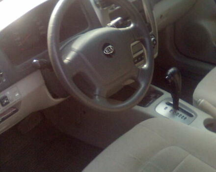 Серый Киа Черато, объемом двигателя 2 л и пробегом 255 тыс. км за 4700 $, фото 6 на Automoto.ua