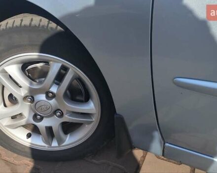 Серый Киа Черато, объемом двигателя 1.98 л и пробегом 255 тыс. км за 4300 $, фото 32 на Automoto.ua