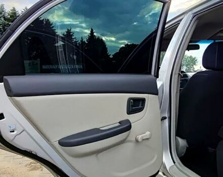 Сірий Кіа Черато, об'ємом двигуна 1.6 л та пробігом 40 тис. км за 5000 $, фото 10 на Automoto.ua