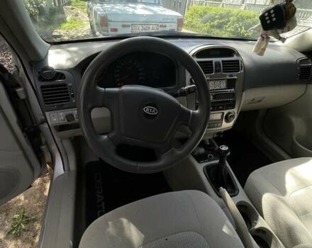 Сірий Кіа Черато, об'ємом двигуна 1.6 л та пробігом 180 тис. км за 4300 $, фото 8 на Automoto.ua