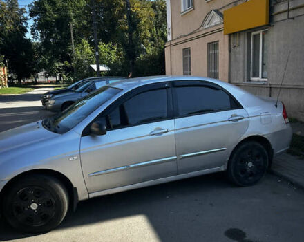 Серый Киа Черато, объемом двигателя 1.6 л и пробегом 300 тыс. км за 3200 $, фото 3 на Automoto.ua